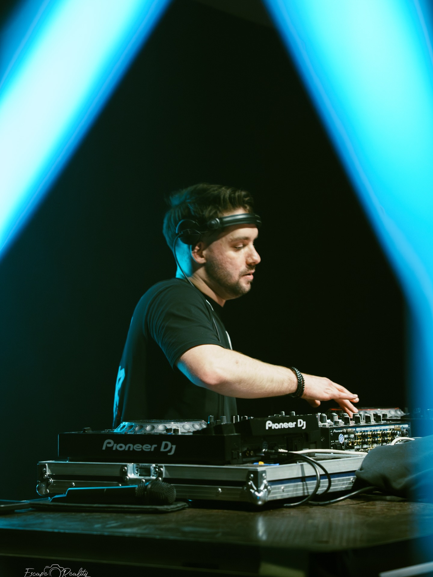 DJ Timo Müller am DJ Pult